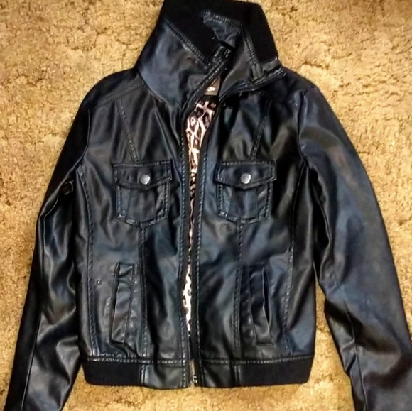 Jackets - Picture 3 of 3